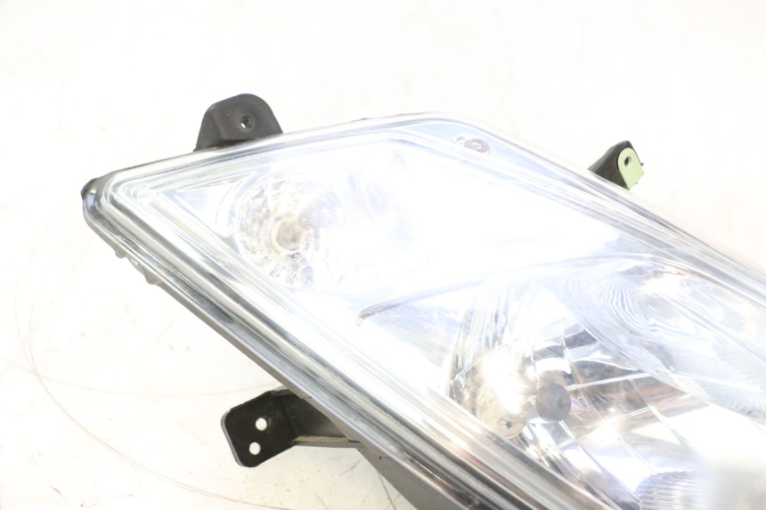 photo de RECHTS VOORKOPLAMP PEUGEOT CITYSTAR 2T 50 (2018 - 2021) - Detail van het onderdeel
