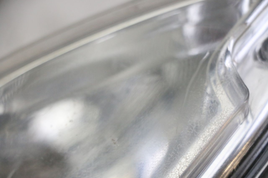 photo de RECHTS VOORKOPLAMP PEUGEOT CITYSTAR 50 (2013 - 2017) - Detail van het onderdeel