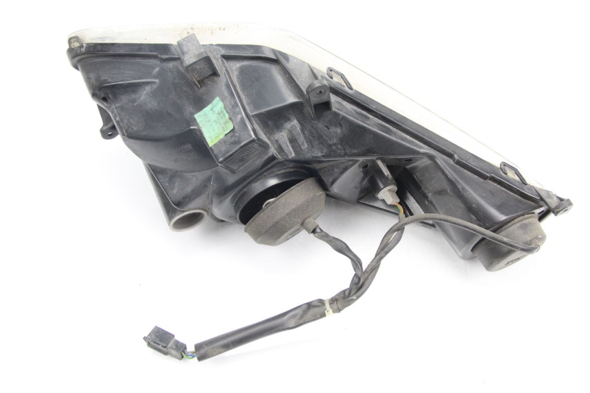 photo de RECHTS VOORKOPLAMP PEUGEOT SATELIS 125 (2006 - 2009) - Bevestigingspunten