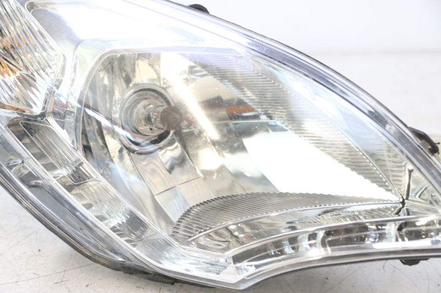 photo de RECHTS VOORKOPLAMP PEUGEOT SATELIS 125 (2013 - 2018) - Markeringen en referenties
