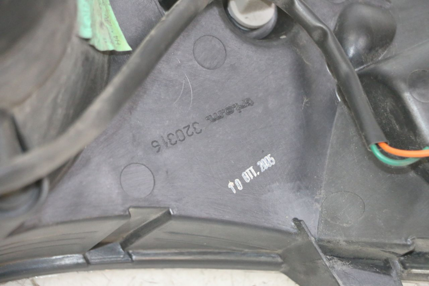 photo de VOORKOPLAMP PEUGEOT ELYSTAR 125 (2002 - 2007) - Staat van het oppervlak