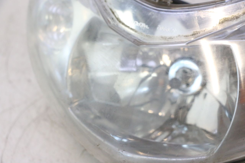 photo de VOORKOPLAMP PEUGEOT ELYSTAR 50 (2002 - 2014) - Focus op structuur