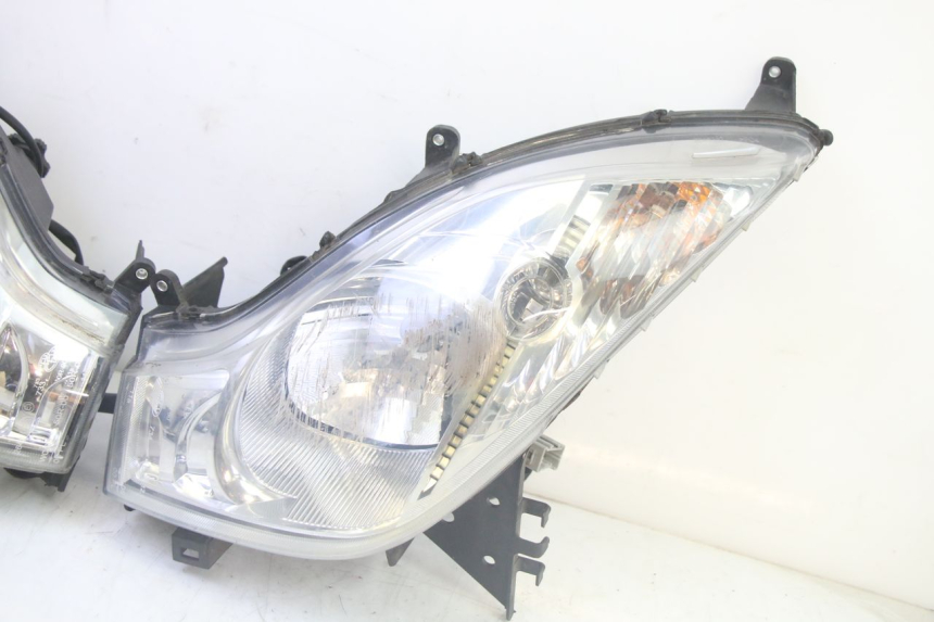 photo de VOORKOPLAMP HONDA FES S-WING SWING ABS 125 (2007 - 2015) - Zoom op gebruiksstaat