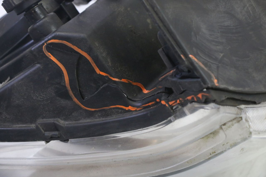 photo de VOORKOPLAMP HONDA FES S-WING SWING ABS 125 (2007 - 2015) - Gecontroleerd onderdeel