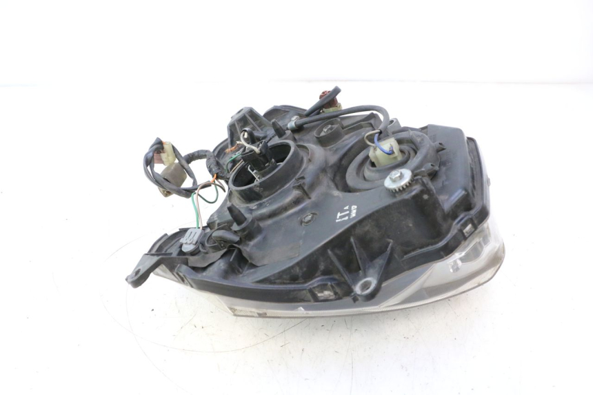 photo de VOORKOPLAMP HONDA FJS SILVER WING SILVERWING 400 (2005 - 2008) - Focus op structuur