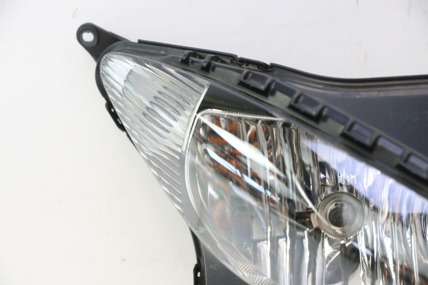 photo de VOORKOPLAMP YAMAHA FZ8 800 (2010 - 2016) - Detail van het onderdeel