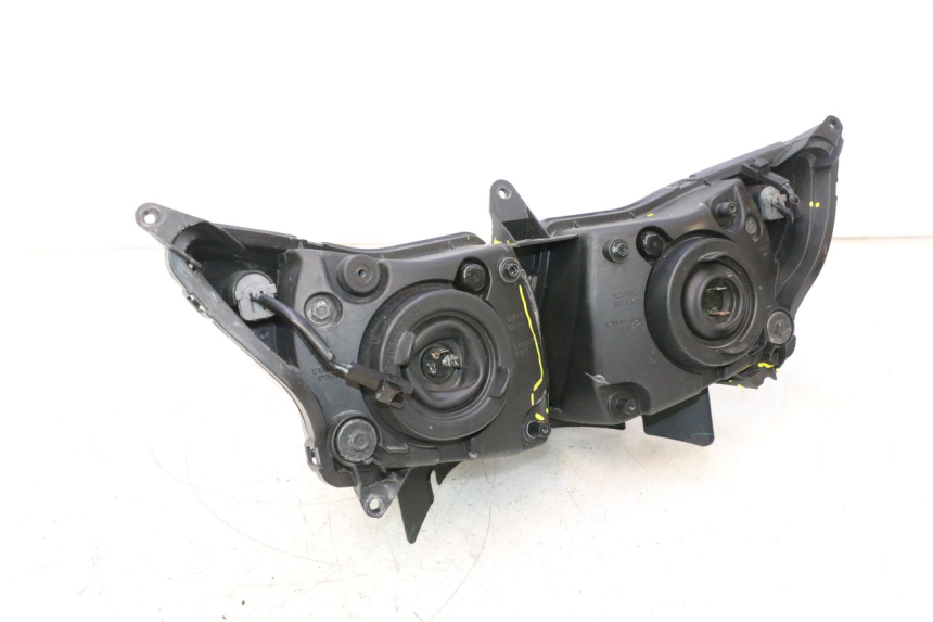 photo de VOORKOPLAMP YAMAHA FZ8 800 (2010 - 2016) - Hoofdaanzicht