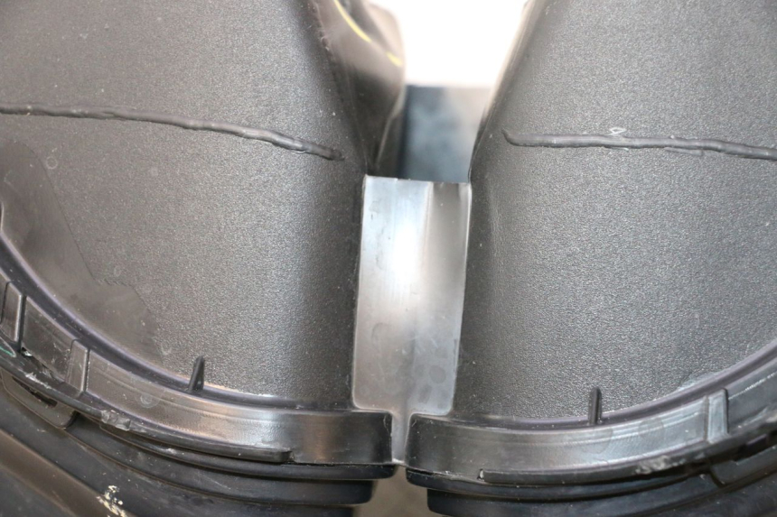 photo de VOORKOPLAMP YAMAHA FZ8 800 (2010 - 2016) - Technische close-up