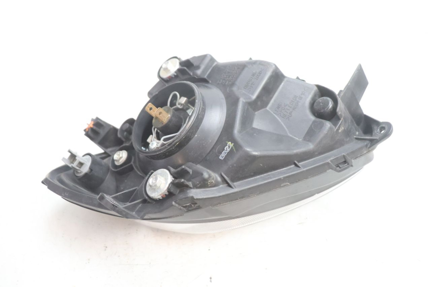 photo de LINKER VOORLICHT SUZUKI BURGMAN EXECUTIVE ABS 650 (2006 - 2012) - Bevestigingspunten