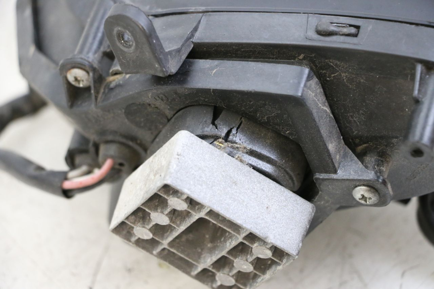 photo de LINKER VOORKOPLAMP NECO GPX LC 2T 50 (2014 - 2018) - Bevestigingspunten