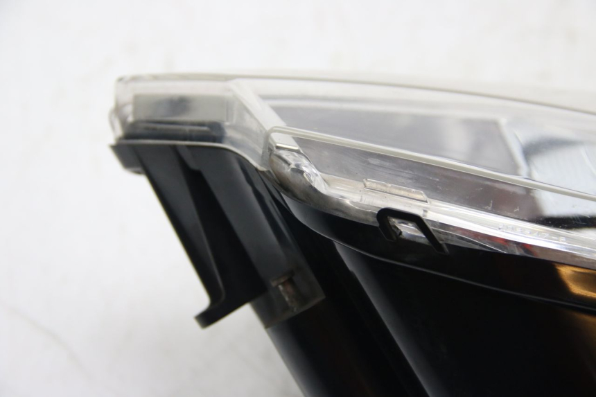 photo de LINKER VOORKOPLAMP PEUGEOT SATELIS 125 (2006 - 2009) - Gecontroleerd onderdeel