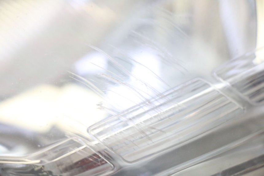 photo de LINKER VOORKOPLAMP PEUGEOT SATELIS 125 (2010 - 2012) - Technische close-up