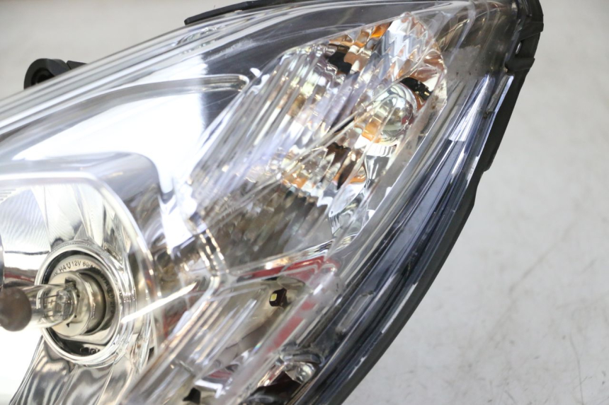 photo de LINKER VOORKOPLAMP PEUGEOT SATELIS 125 (2013 - 2018) - Detailaanzicht