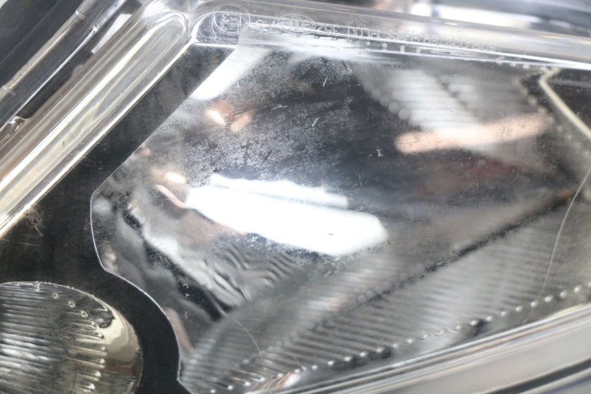 photo de LINKER VOORKOPLAMP PEUGEOT SPEEDFIGHT 3 AIR 50 (2009 - 2015) - Andere kijkhoek