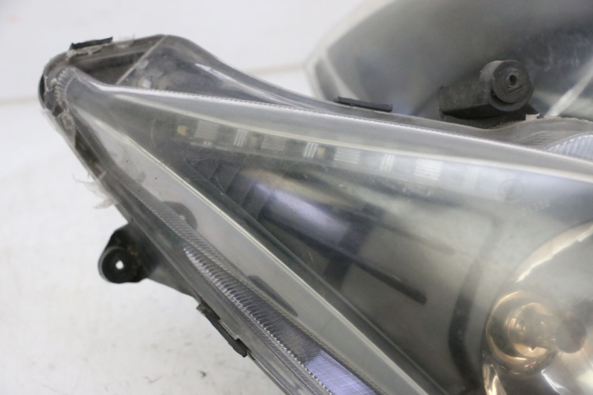 photo de VOORKOPLAMP JM MOTORS GTS 125 (2015 - 2019) - Zoom op componenten