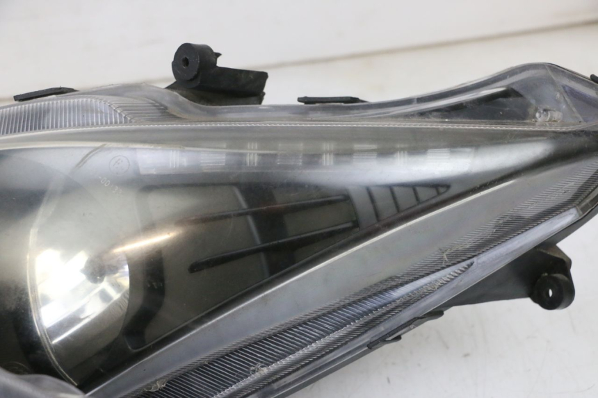 photo de VOORKOPLAMP JM MOTORS GTS 125 (2015 - 2019) - Visuele inspectie