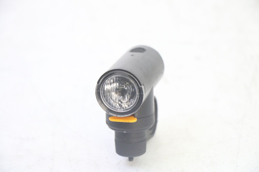 photo de VOORKOPLAMP HITWAY H5 1 - Hoofdaanzicht