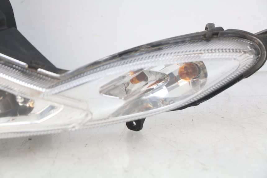 photo de VOORKOPLAMP PEUGEOT KISBEE 2T 50 (2010 - 2017) - Staat van het oppervlak