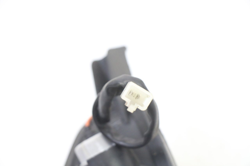 photo de VOORKOPLAMP PEUGEOT KISBEE 2T 50 (2018 - 2022) - Zoom op componenten