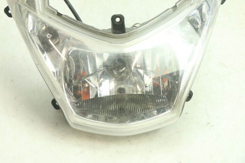 photo de VOORKOPLAMP PEUGEOT KISBEE 4T 50 (2018 - 2022) - Zoom op gebruiksstaat