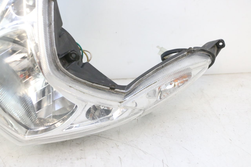 photo de VOORKOPLAMP PEUGEOT KISBEE 4T 50 (2018 - 2022) - Detail van het onderdeel
