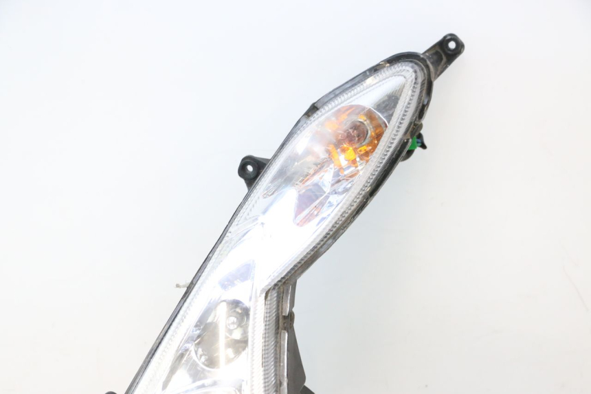 photo de VOORKOPLAMP PEUGEOT KISBEE 4T 50 (2018 - 2022) - Zoom op gebruiksstaat