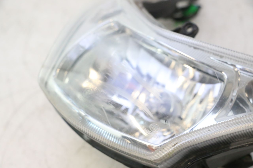 photo de VOORKOPLAMP PEUGEOT KISBEE 4T 50 (2018 - 2022) - Markeringen en referenties