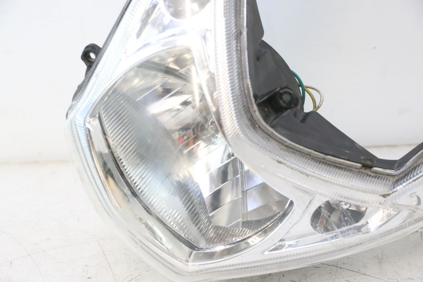 photo de VOORKOPLAMP PEUGEOT KISBEE 4T 50 (2018 - 2022) - Andere kijkhoek