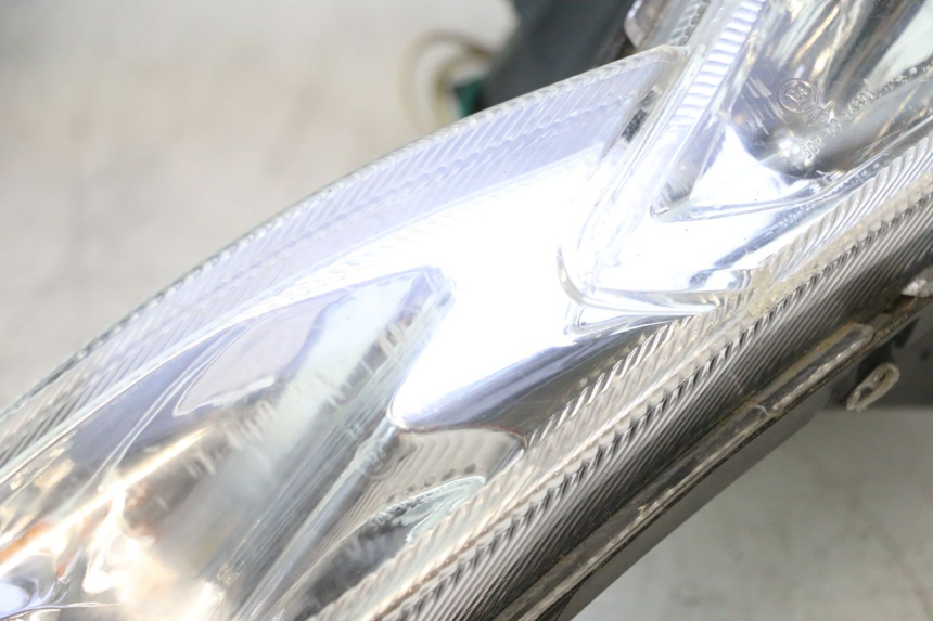 photo de VOORKOPLAMP PEUGEOT KISBEE 4T 50 (2018 - 2022) - Detailaanzicht