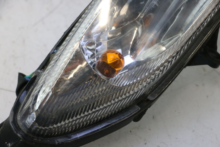 photo de VOORKOPLAMP PEUGEOT KISBEE 4T 50 (2018 - 2022) - Gecontroleerd onderdeel