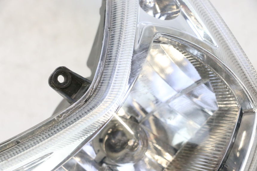 photo de VOORKOPLAMP PEUGEOT KISBEE 4T 50 (2023 - 2026) - Alternatieve hoek