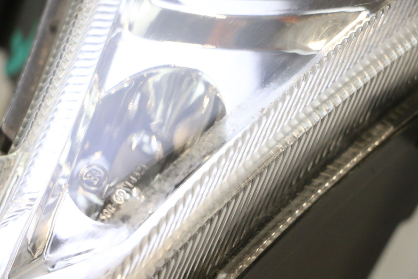 photo de VOORKOPLAMP PEUGEOT KISBEE 4T 50 (2023 - 2026) - Bevestigingspunten