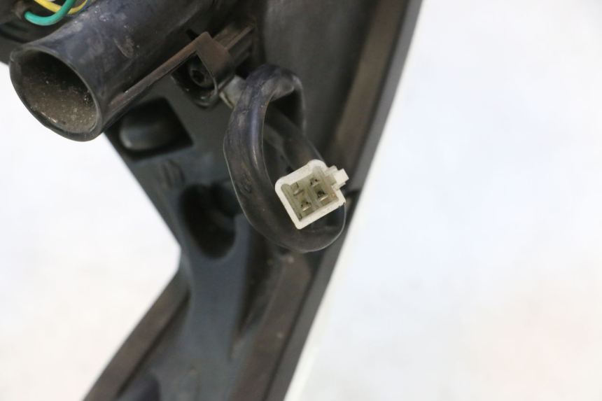 photo de VOORKOPLAMP PEUGEOT KISBEE 4T 50 (2018 - 2022) - Alternatieve hoek