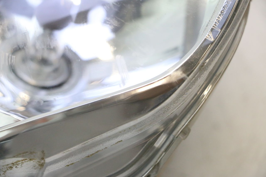 photo de KOPLAMP VOORZIJDE PIAGGIO LIBERTY IGET 4T 50 (2015 - 2020) - Zoom op componenten