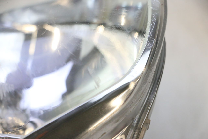 photo de KOPLAMP VOORZIJDE PIAGGIO LIBERTY IGET 4T 50 (2015 - 2020) - Zoom op gebruiksstaat