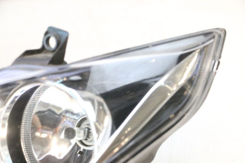 photo de VOORKOPLAMP PIAGGIO MP3 500 (2016 - 2018) - Focus op structuur