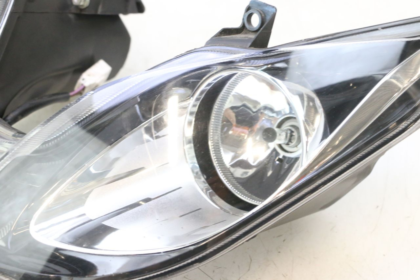 photo de VOORKOPLAMP PIAGGIO MP3 500 (2016 - 2018) - Alternatieve hoek