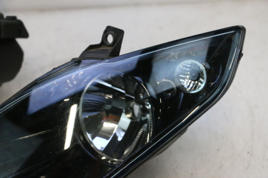 photo de VOORKOPLAMP PIAGGIO MP3 125 (2006 - 2014) - Andere kijkhoek