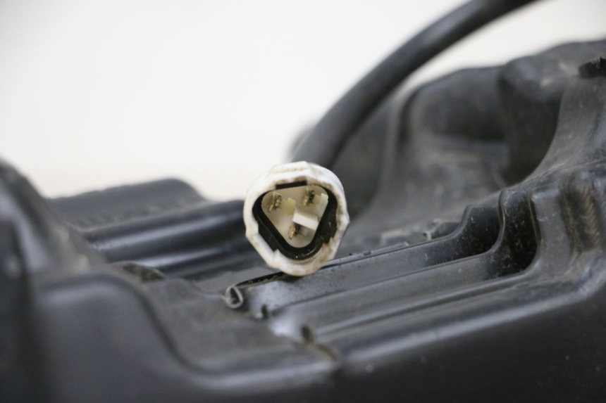 photo de VOORKOPLAMP YAMAHA NEO'S CORE 1 (2022 - 2026) - Zoom op gebruiksstaat