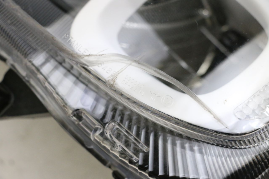 photo de VOORKOPLAMP YAMAHA NEO'S CORE 1 (2022 - 2026) - Staat van het oppervlak