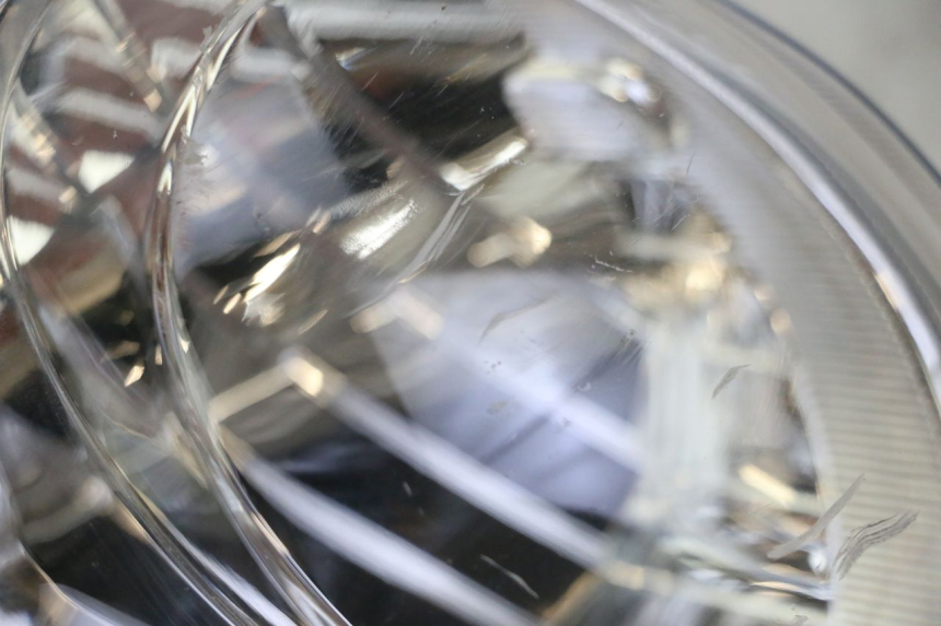 photo de VOORKOPLAMP YAMAHA NEOS NEO'S 4T 50 (2008 - 2016) - Staat van het oppervlak