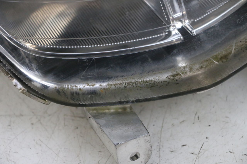 photo de VOORLICHT PIAGGIO NEW TYPHOON 50 (2018 - 2021) - Kenmerkende details