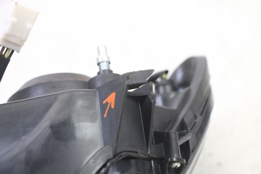 photo de VOORKOPLAMP PIAGGIO NRG POWER PUREJET 50 (2018 - 2021) - Kenmerkende details