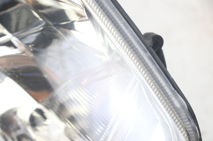 photo de VOORKOPLAMP SYM ORBIT 2 4T 50 (2008 - 2017) - Staat van het oppervlak