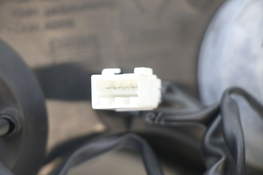 photo de VOORKOPLAMP PIAGGIO NRG POWER PUREJET 50 (2018 - 2021) - Staat van het oppervlak