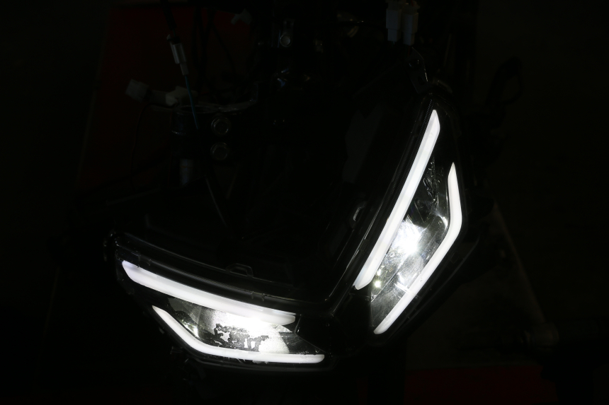 photo de VOORKNIPPERLICHT JM MOTORS R-MAX TECH 50 (2024 - 2026) - Zoom op gebruiksstaat