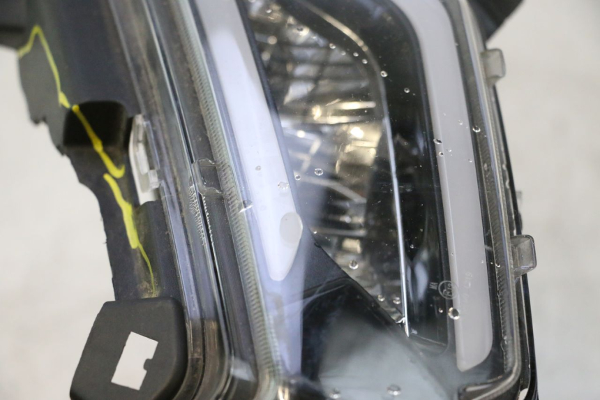 photo de VOORKNIPPERLICHT JM MOTORS R-MAX TECH 50 (2024 - 2026) - Technische close-up