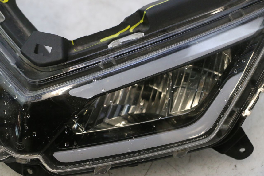 photo de VOORKNIPPERLICHT JM MOTORS R-MAX TECH 50 (2024 - 2026) - Staat van het oppervlak