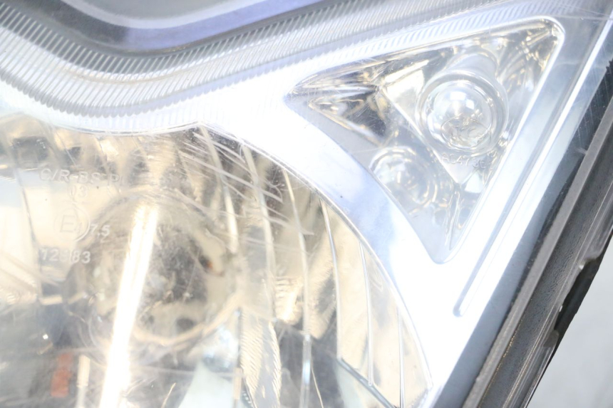 photo de VOORKOPLAMP TNT MOTOR ROMA 10' 2T 50 (2011 - 2018) - Bevestigingspunten