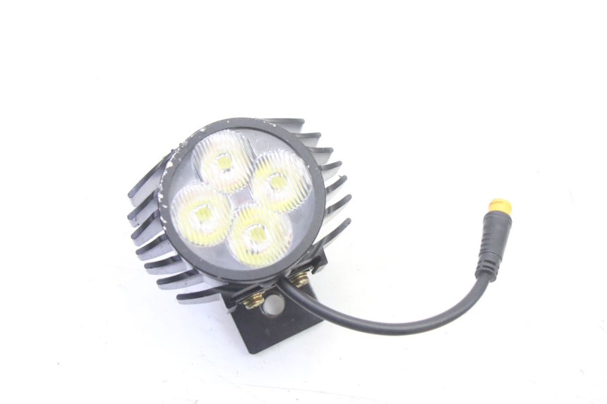 photo de VOORKOPLAMP HERO S10 1 - Hoofdaanzicht